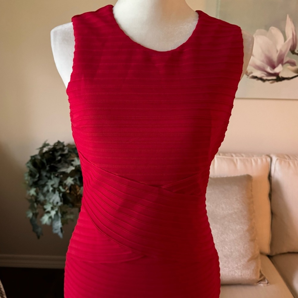 Calvin Klein Red Sleeveless Bandage Sheath Dress - Picture 7 of 16